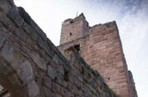 Kloster Schwarzenberg in Scheinfeld: Eine erholsame Auszeit für die ganze Familie. Hier im Bild Burg Hiltpoltstein, ebenfalls im südlichen Steigerwald gelegen.