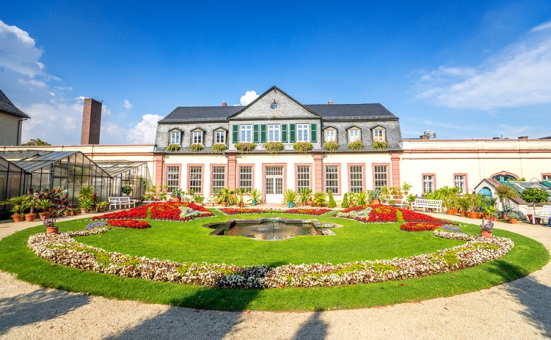 Das Residenzschloss Bad Homburg ist berühmt für seine Gartenanlage. (#03)