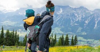 Wandern mit Baby – die besten Tipps ( Foto: Shutterstock - Difught )