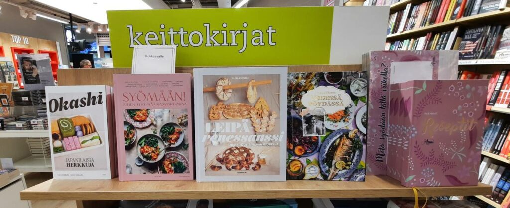 Noch mehr "Finnisches Essen" zum Lesen und Nachkochen. Wir blieben standhaft und haben den Kauf der Bücher verweigert"
