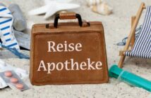 Reiseapotheke zusammenstellen: Das muss wirklich mit in den Urlaub ( Foto: Adobe Stock - Racamani )