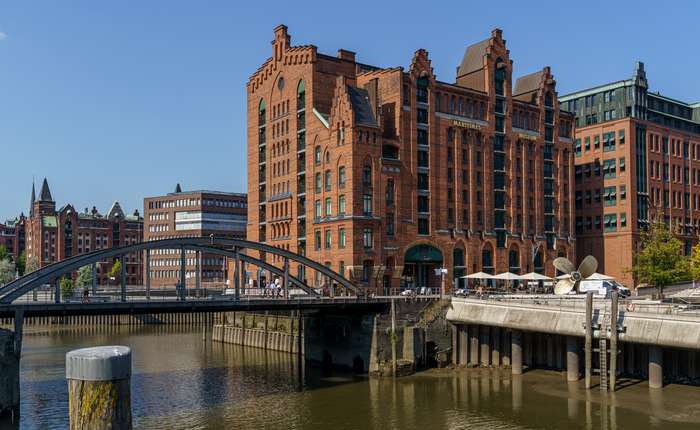 Jeder, der in Hamburg mit Kindern unterwegs ist, sollte sich das Internationale Maritime Museum ansehen. ( Foto: Shutterstock - fritschk ) 