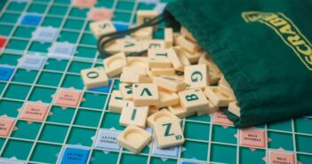 Scrabble Hilfe: Deshalb brauchen Sie eine Scrabble Hilfe ( Foto: Adobe Stock-pixarno )