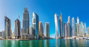 Dubai Harbour – Das Tor zu unvergesslichen Kreuzfahrterlebnissen Dubai - Eine neue Drehscheibe für den Kreuzfahrttourismus (Foto: AdobeStock 106408400 Sergii Figurnyi)
