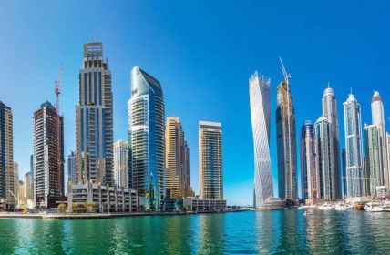 Dubai - Eine neue Drehscheibe für den Kreuzfahrttourismus (Foto: AdobeStock 106408400 Sergii Figurnyi)