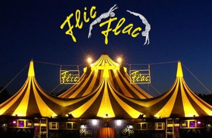 Circus Flic Flac kehrt 2025/26 mit tierfreien X-Mas-Shows (Foto: Flic Flac)