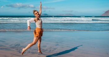 Urlaub mit Handicap: So wird der Familienausflug zum Erfolg (Foto: AdobeStock - Halfpoint -785029088)