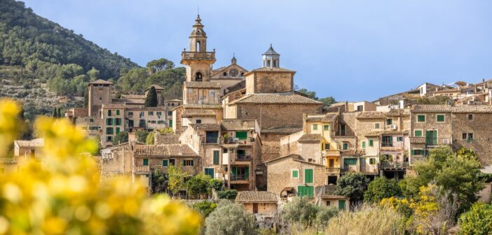 Mallorca für Familien: 10 Ideen für aktive Ausflüge und unvergessliche Urlaubstage (Foto: AdobeStock - ladistock - 1896623658)