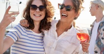 Weinfest Gau-Odernheim bietet regionalen Wein, Livemusik und abwechslungsreiches (Foto: AdobeStock - gpointstudio - 519167826)