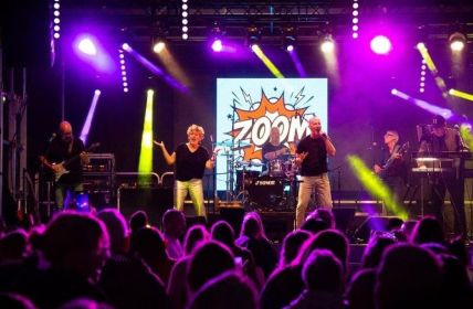 Open-Air-Konzerte ab Mai 2026: Kostenfrei Musikgenuss direkt am (Foto: TOURISMUS-AGENTUR NORDSEE GMBH)