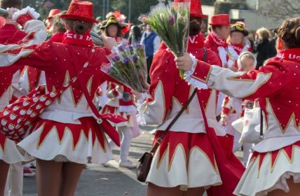 Rheinischer Karneval vereint Lebensfreude, Gemeinschaftssinn und dauerhafte integrative (Foto: AdobeStock - Bittner KAUFBILD.de - 488816227)